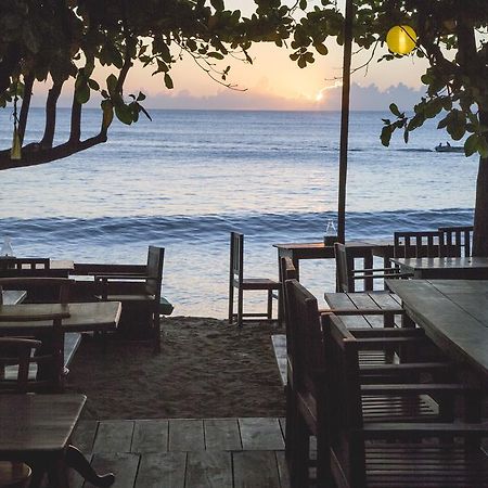 Gecko Restaurant&Rooms Arugam Bay Exterior foto